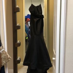 Mermaid ball gown with side bow